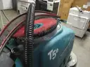 FLOOR SCRUBBER, TENNANT, LOT 2018, AR26030862-001