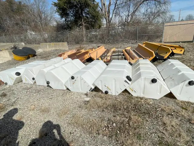 Saddle Tanks (8)