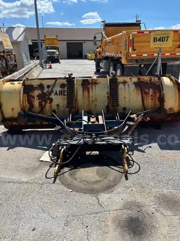 12&#x27; Plow and 9&#x27; Cinderbed S2566