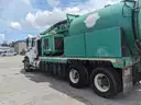 2011 Freightliner M2 106