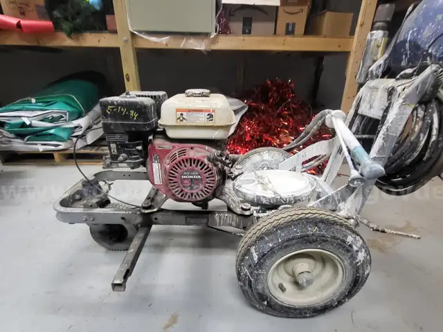 Graco line lazer 5900. street striper