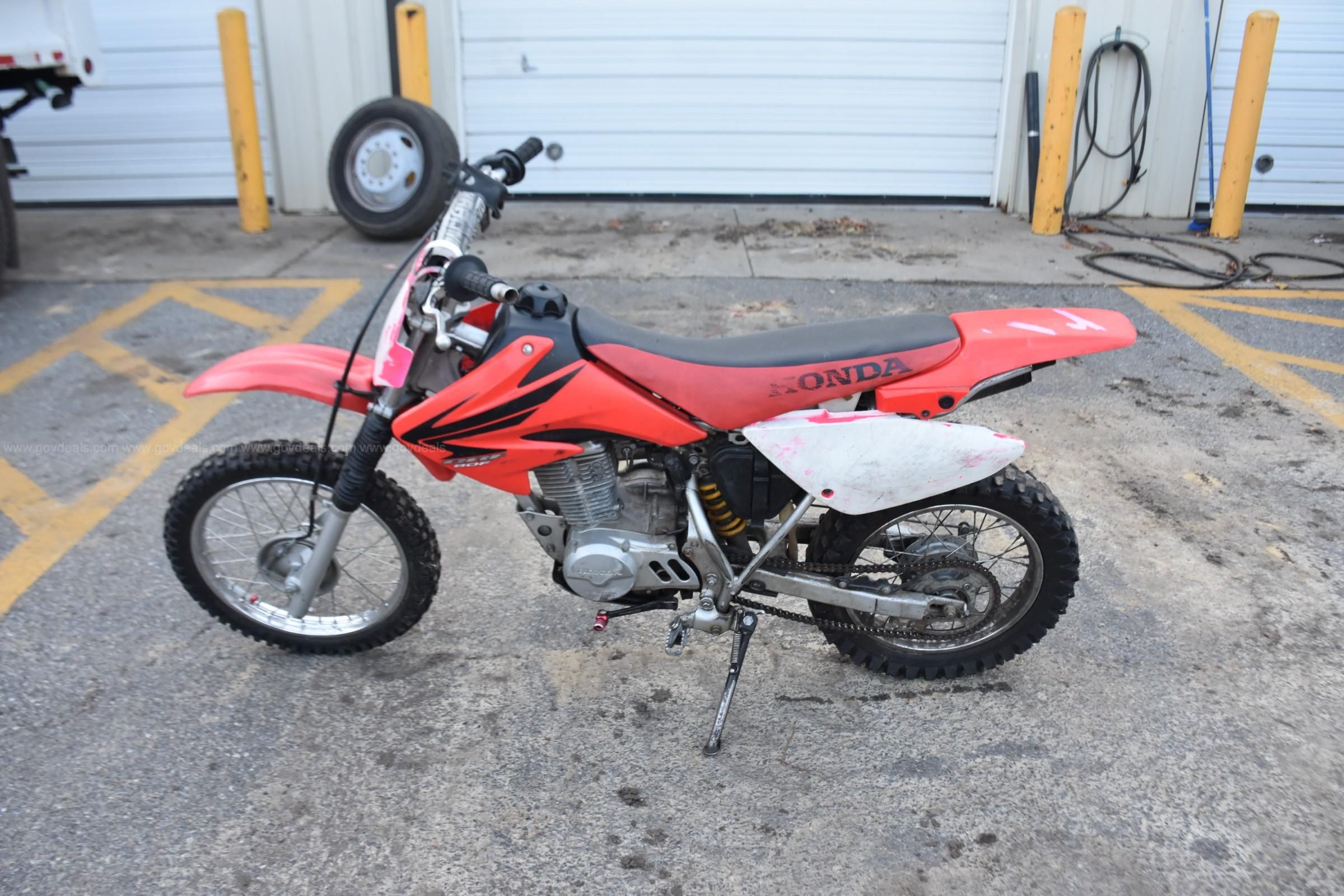 Honda crf80 dirt bike hotsell for sale