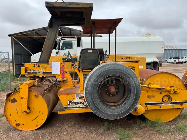 1987 Ferguson Roller 46A