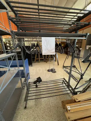 Hanging rack for clothes