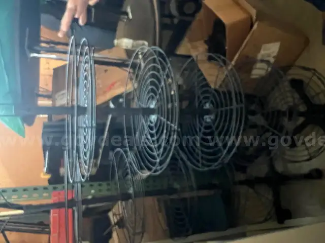 Display Rack with Round shelves