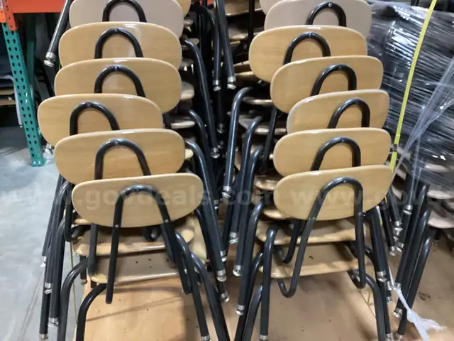 Chairs High School Age (lot of 28)