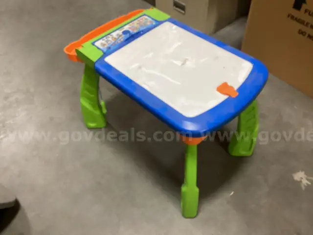 Toy Drawing Table