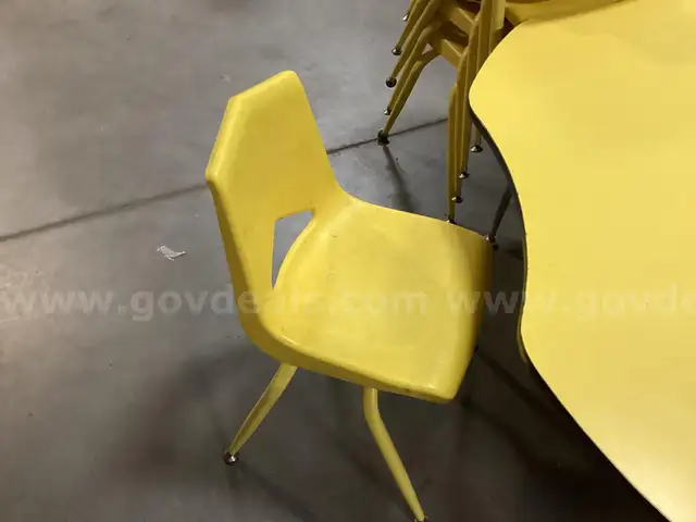 Art Table and 6 Chairs