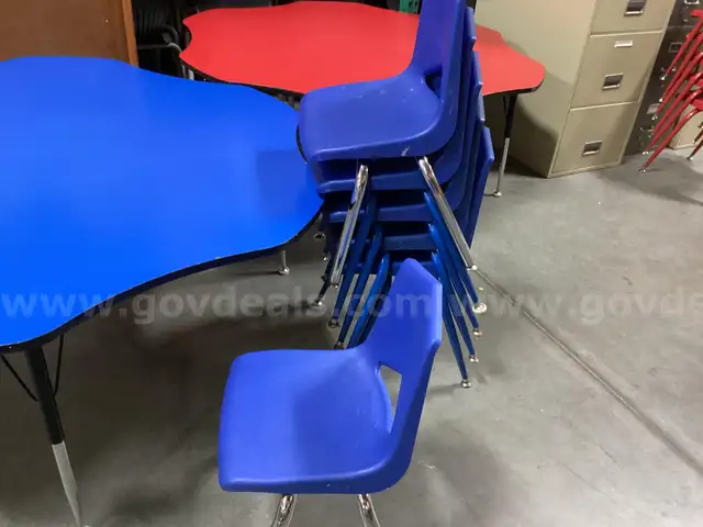 Art Table and 6 Chairs