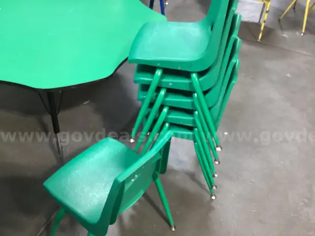 Art Table and 6 Chairs