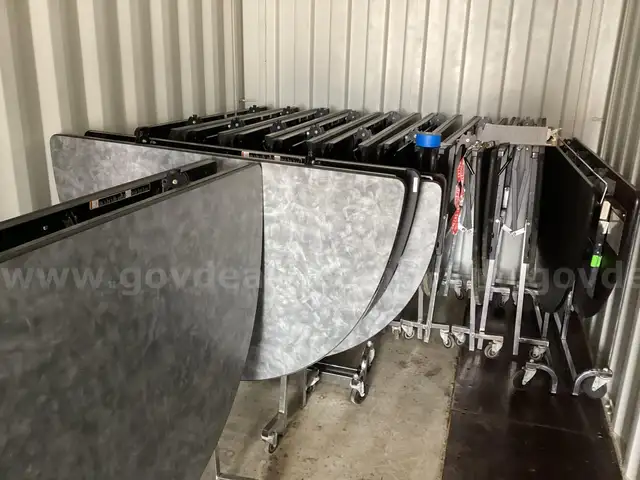 5' Round Cafeteria Tables (lot of 12)