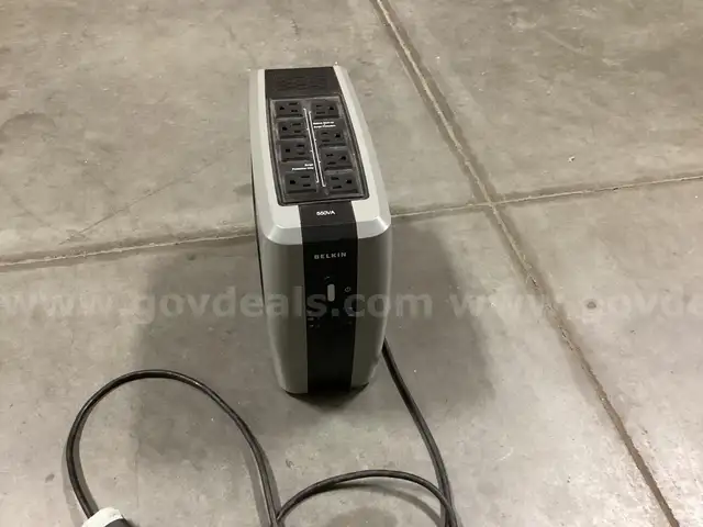 UPS Belkin 550VA Universal Power Supply