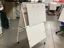 Easel