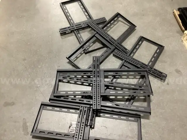 Television/Flat Panel Wall Mount with Brackets (lot of 6)