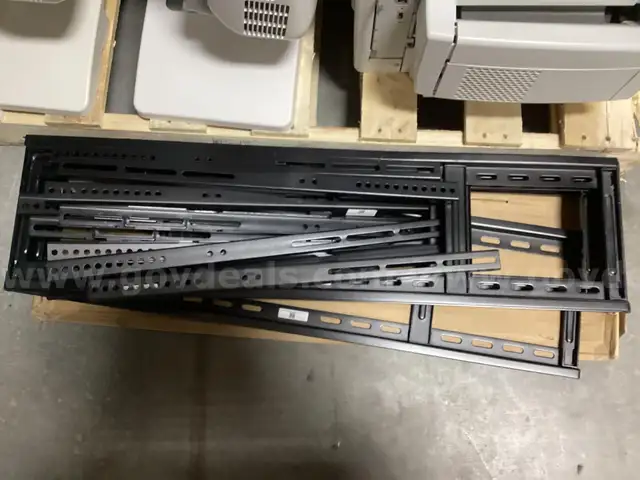 Television/Flat Panel Wall Mount with Brackets (lot of 6)