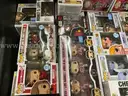 Collectibles: &#x22;Figurines&#x22; (JUL25-804X)
