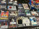 Collectible: Sport cards &#x26; Memorabilia (JUL25-H023)
