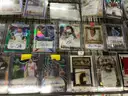 Collectible: Sport cards &#x26; Memorabilia (JUL25-H023)