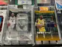 Collectible: Sport cards &#x26; Memorabilia (JUL25-H023)