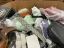 Apparel: Manually Sorted &#x22;Shoes, Handbags and Totes&#x22; (JUL25-1057X)