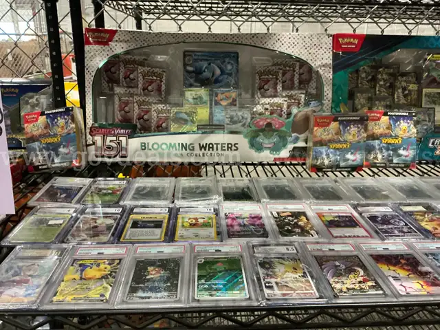 Collectibles: &#x22;Trading Cards&#x22; (JUL25-H031)