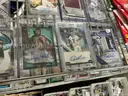 Collectible: Sport cards &#x26; Memorabilia (JUL25-H043)