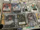 Collectible: Sport cards &#x26; Memorabilia (JUL25-H043)