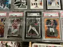 Collectible: Sport cards &#x26; Memorabilia (JUL25-H043)