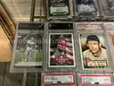Collectible: Sport cards &#x26; Memorabilia (JUL25-H043)