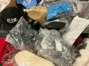 Apparel: Manually Sorted &#x22;Shoes, Handbags and Totes&#x22; (JUL25-1685X)