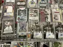 Collectible: Sport cards &#x26; Memorabilia (JUL25-H048)
