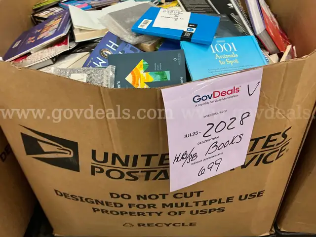Books: &#x22;Hard Back/Soft Back&#x22; (JUL25-2028)