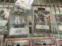 Collectible: Sport cards &#x26; Memorabilia (JUL25-H070)