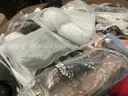 Apparel: Manually Sorted &#x22;Shoes, Handbags and Totes&#x22; (AUG25-0223X)