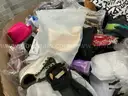 Apparel: Manually Sorted &#x22;Shoes, Handbags and Totes&#x22; (AUG25-0823X)
