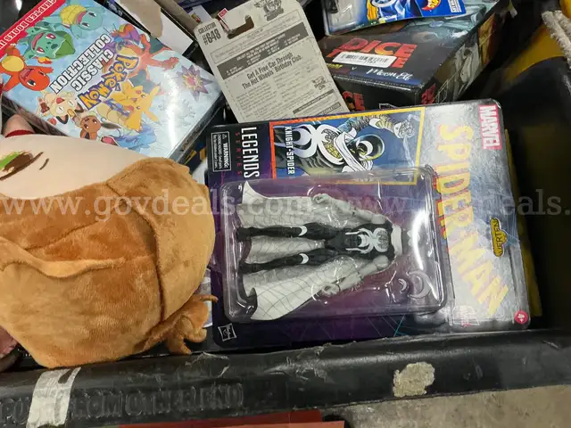 Collectibles: &#x22;Toys, Games and Puzzles&#x22; (AUG25-1795X)