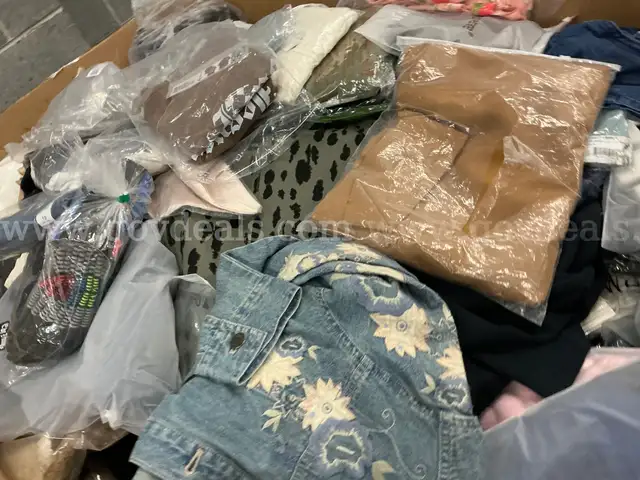 Apparel: &#x22;Clothes&#x22; (AUG25-1836)