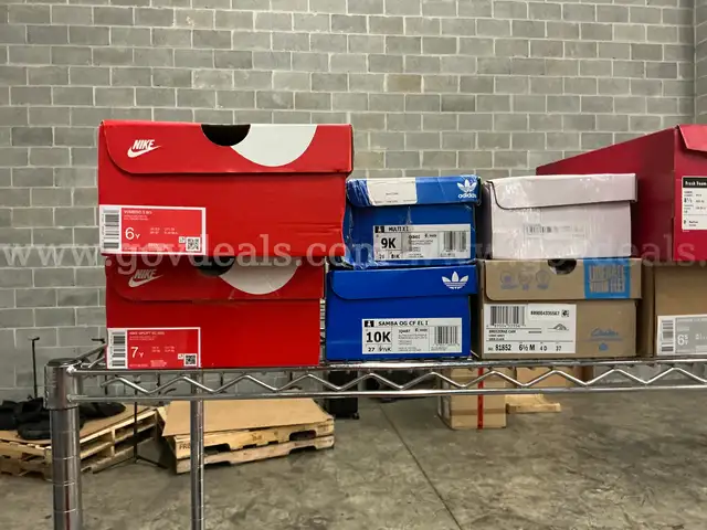 Apparel: &#x22;Boxed Shoes&#x22; (AUG25-2002X)