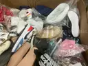 Apparel: Manually Sorted &#x22;Shoes, Handbags and Totes&#x22; (AUG25-2042X)