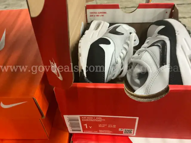 Apparel: &#x22;Boxed Shoes&#x22; (AUG25-2049X)