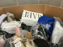 Apparel: Manually Sorted &#x22;Shoes, Handbags and Totes&#x22; (SEP25-0451X)