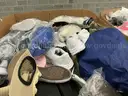 Apparel: Manually Sorted &#x22;Shoes, Handbags and Totes&#x22; (SEP25-0822X)