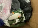 Apparel: Manually Sorted &#x22;Shoes, Handbags and Totes&#x22; (SEP25-0915X)