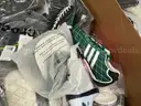 Apparel: Manually Sorted &#x22;Shoes, Handbags and Totes&#x22; (SEP25-0915X)