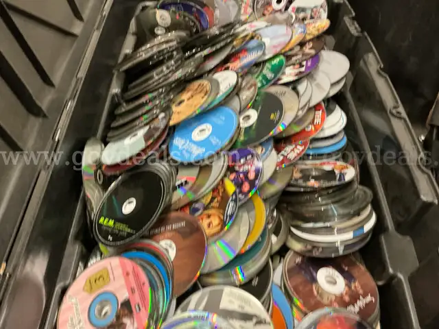 Media: Mixed Media (SEP25-0936)