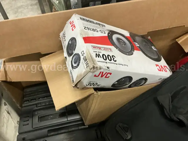 Electronics &#x22;Salvageable&#x22; (AUG25-0989)