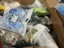 Apparel: Manually Sorted &#x22;Shoes, Handbags and Totes&#x22; (SEP25-1270X)