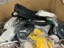 Apparel: Manually Sorted &#x22;Shoes, Handbags and Totes&#x22; (OCT25-0632X)
