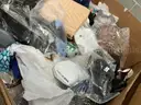 Apparel: Manually Sorted &#x22;Shoes, Handbags and Totes&#x22; (OCT25-1178X)