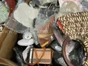 Apparel: Manually Sorted &#x22;Shoes, Handbags and Totes&#x22; (OCT25-1187X)